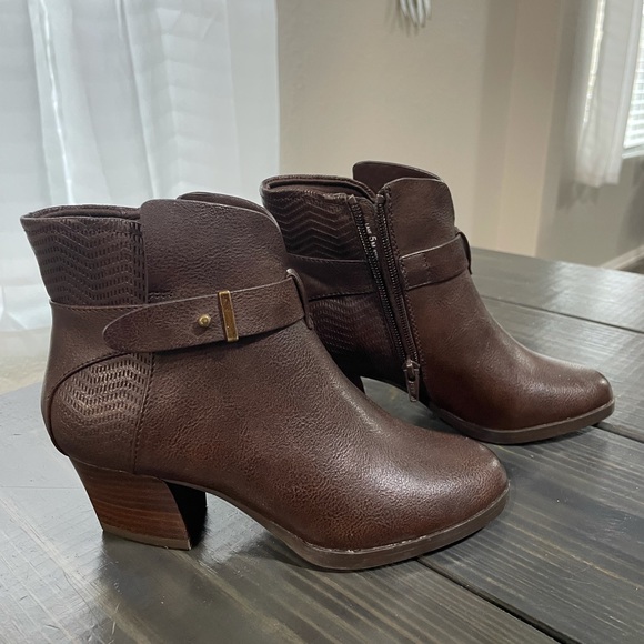Brown Booties - Picture 4 of 5